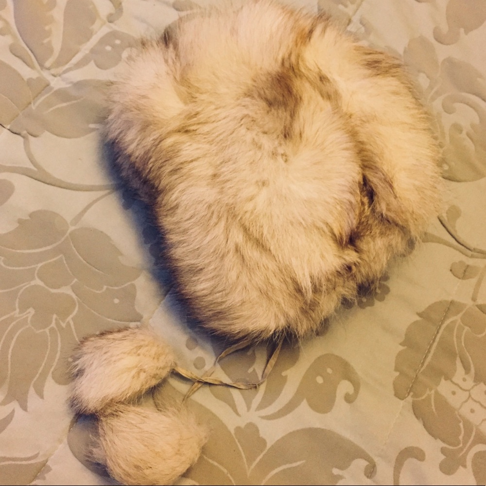 Arctic Fox Child’s Hat - Picture 3 of 5